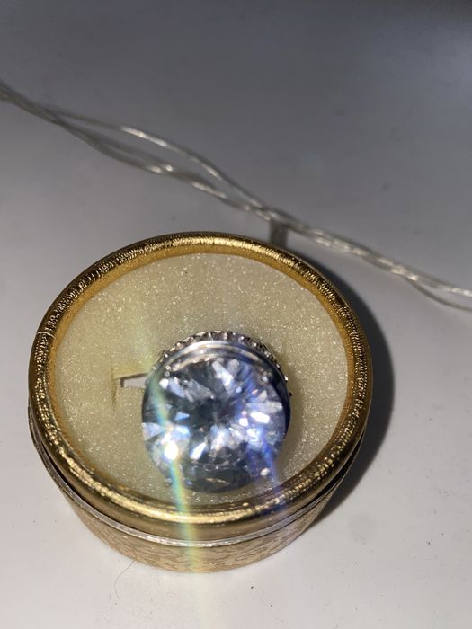 Продам кольцо