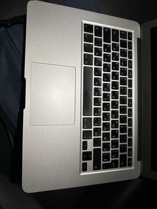 Macbook air 13. 2016.