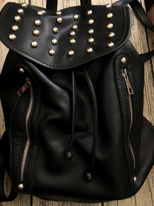 %Разпродажба% на страхотна дамска раница