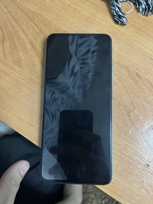 Продам телефон хонор х7б