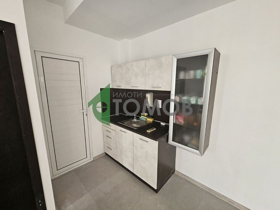 Продава се Офис в Стара Загора, Център - 69 кв.м за 822 €/кв.м - Снимка #2