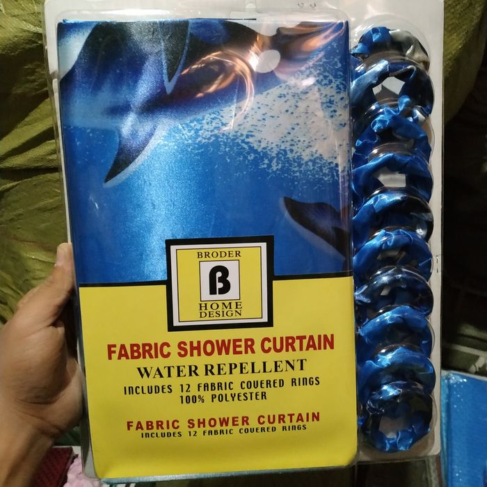 Занавеска для ванны. Хорошее качество. Размер 180х180