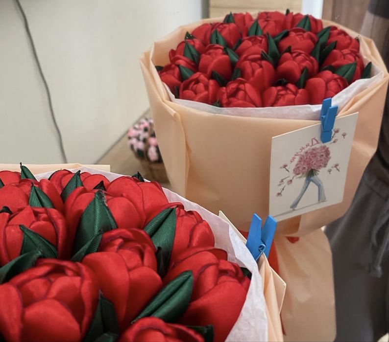 Тюльпаны из лент