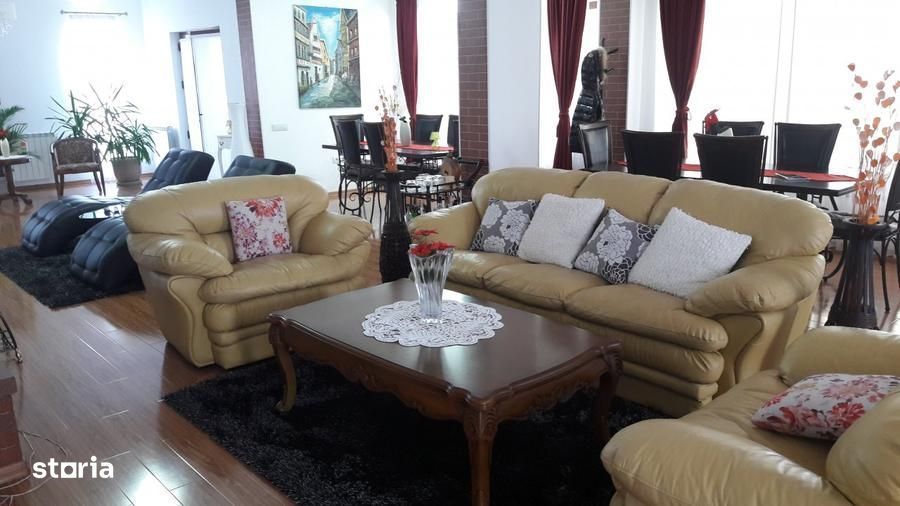 Proprietate Individuală pe Malul Lacului | 450 mp + 200 mp Mansardă |