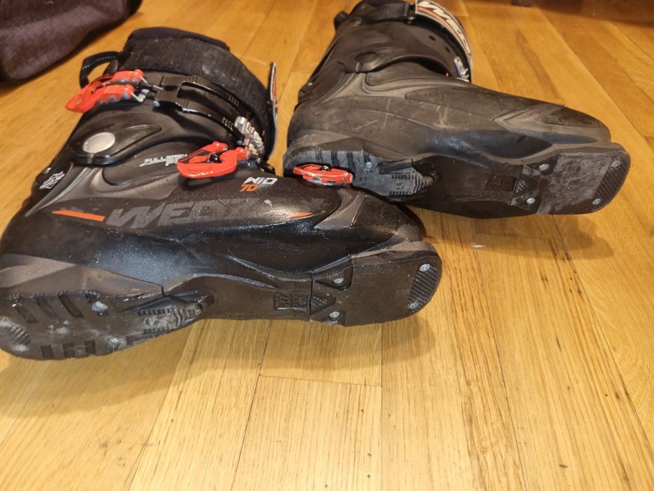 Clapari wedze marime 27.5 sau 43 echivalent.