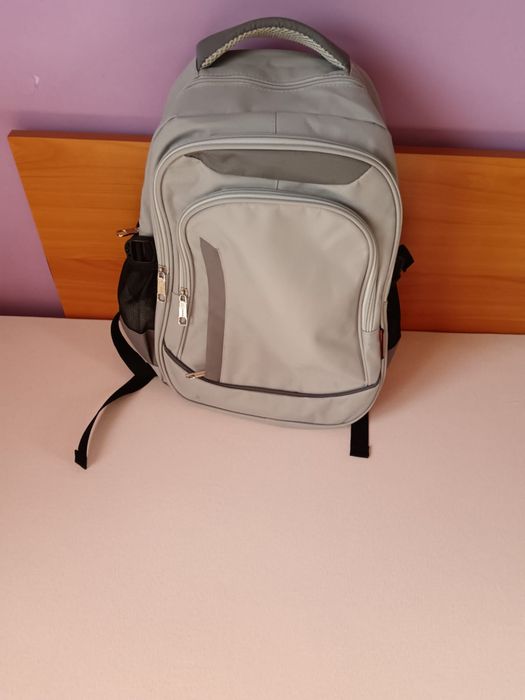 Vând Rucsac Leptop Unisex Nou
