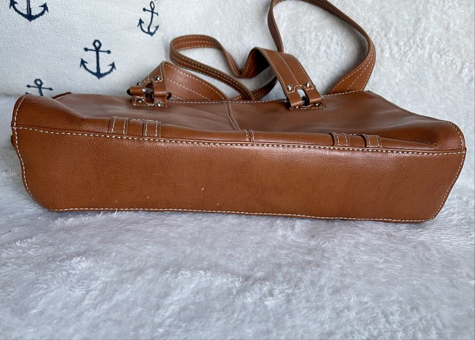 Оригинална дамска чанта Fossil, естествена кожа страхотен цвят