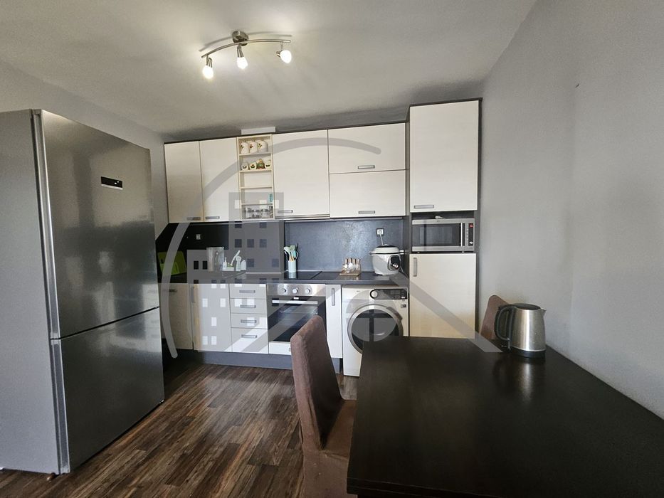 Дава се под наем Двустаен апартамент в Варна, Център - 60 кв.м за 600 € - Снимка #3