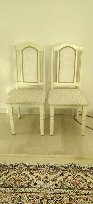 Продам стулья для гостиной