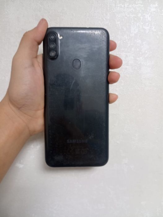 Продаю самсунг а11