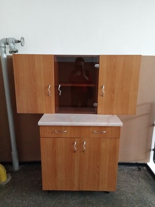 Vând mobila de bucătărie