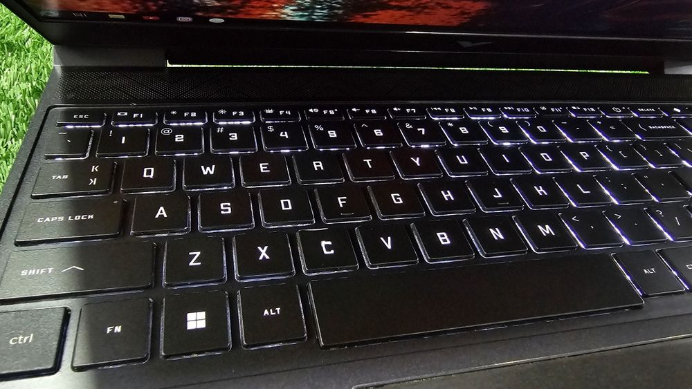uzum M dan -40% arzoniga HP Victus seryozniy igravoy notebook