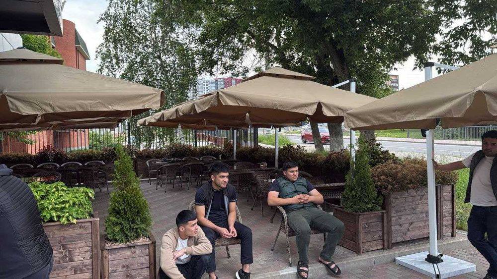 Zoʻntik Soyabon sotiladi.садовый зонт ,зонт навес