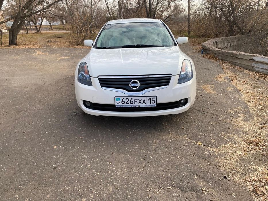 Продам ниссан алтима