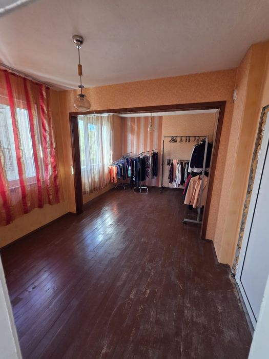 Продава се Къща в Мездра - 200 кв.м за 319 €/кв.м - Снимка #16