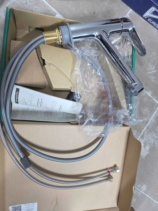 Baterie bucatarie cu dus extractibil Hansgrohe Focus M42 150 cu 1 jet