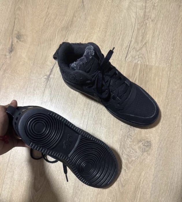 Adidasi  nike air