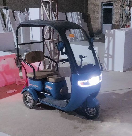 Skuter sotiladi srochna pul kerak