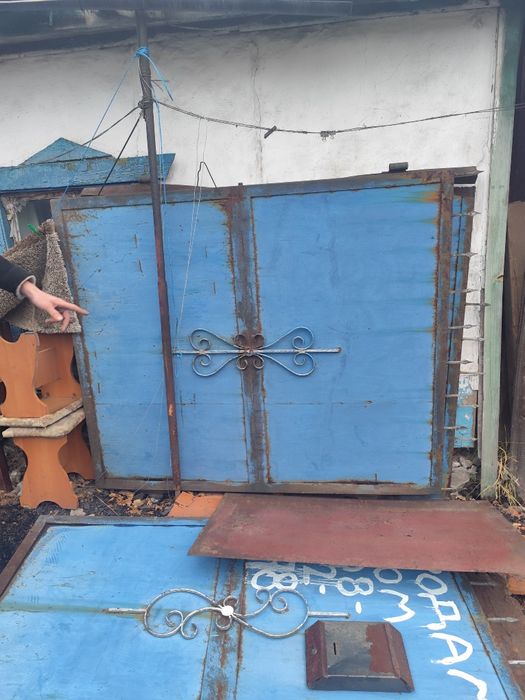 Продам ворота цена 40000