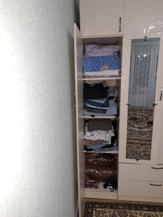 Продается Шкаф и зеркало