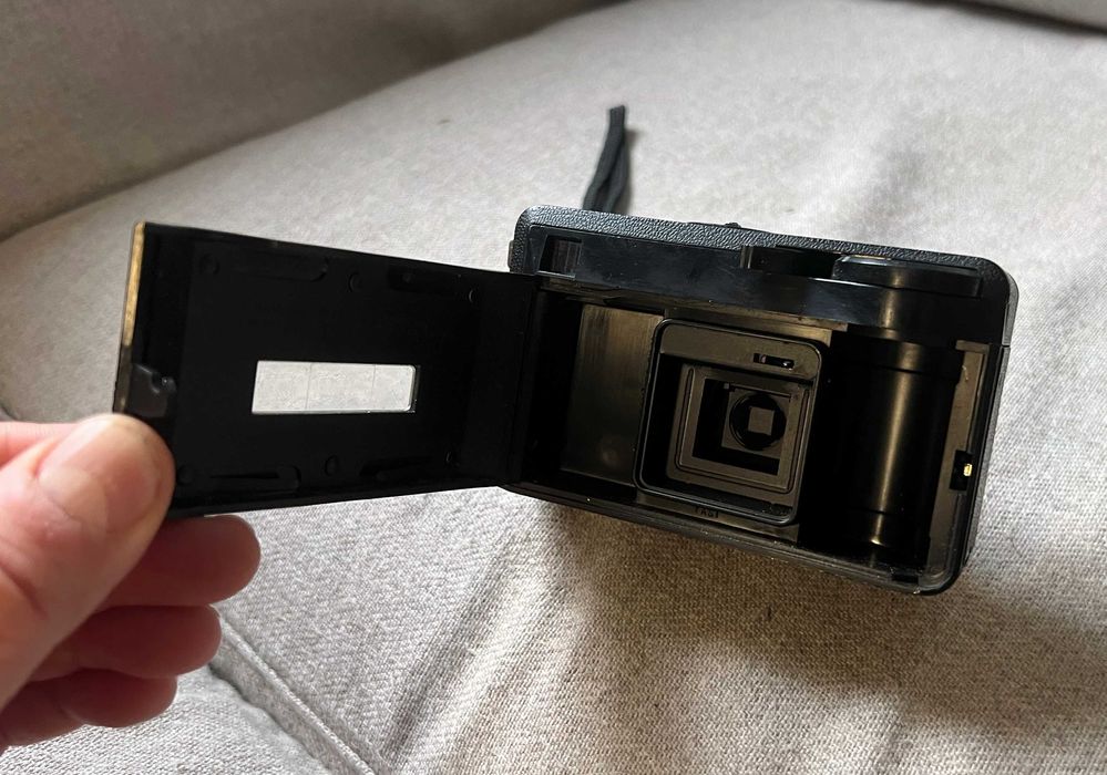 Aparat foto film Kodak Instamatic 76X - colectie - functional