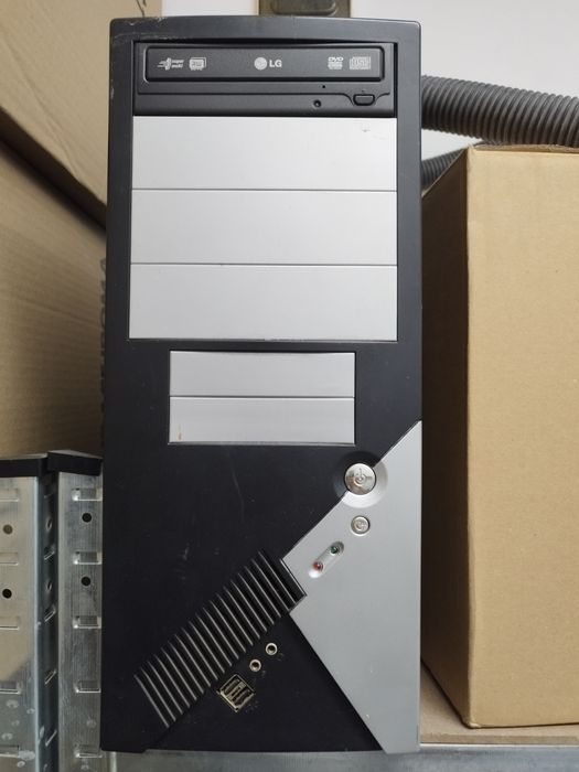 Компютър работещ