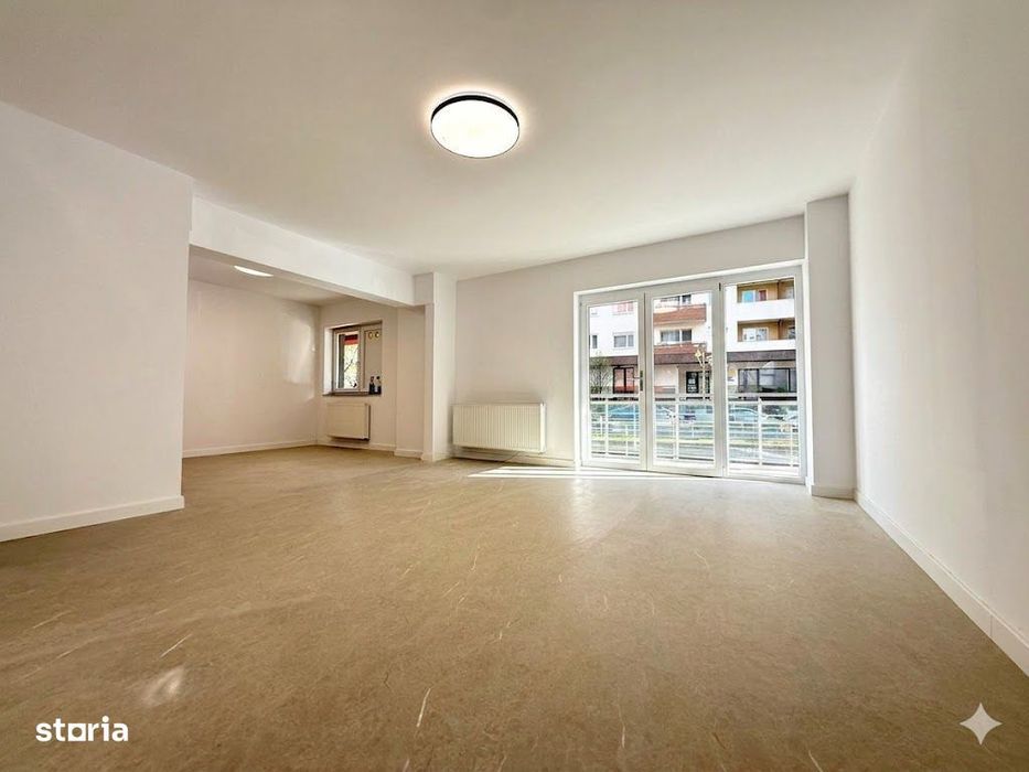 Spațiu comercial, vitrină stradală, zona Coresi – Maurer Residence
