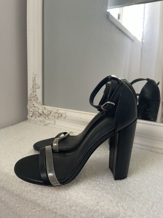 Sandale Just Fab cu toc, negre, marimea 36,5
