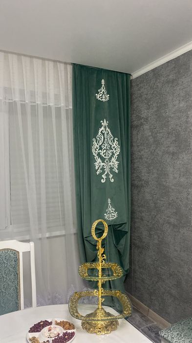 Продам велюровые шторы