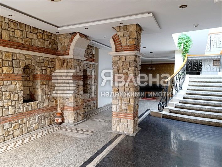 Продава се Многостаен апартамент в Варна, Бриз - 177 кв.м за 2232 €/кв.м - Снимка #9