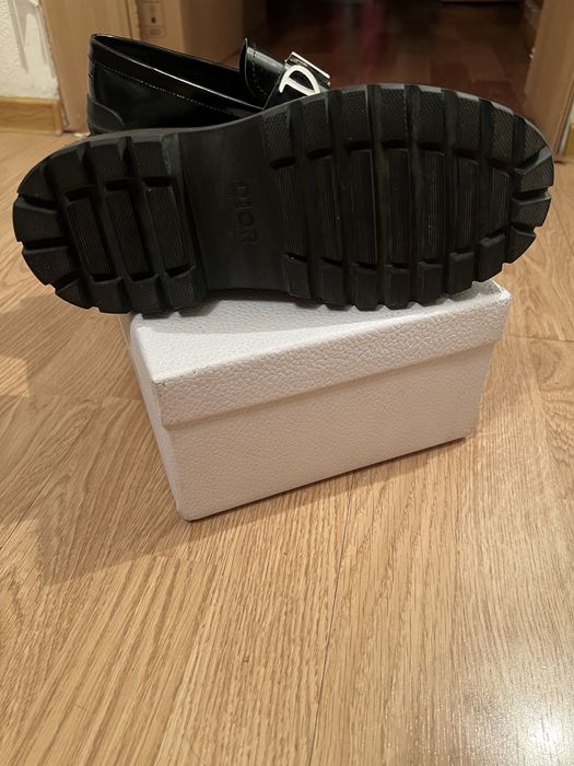 Лоферы женские.