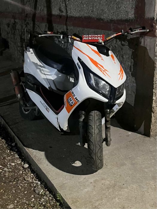 M8 1 поколения срочно