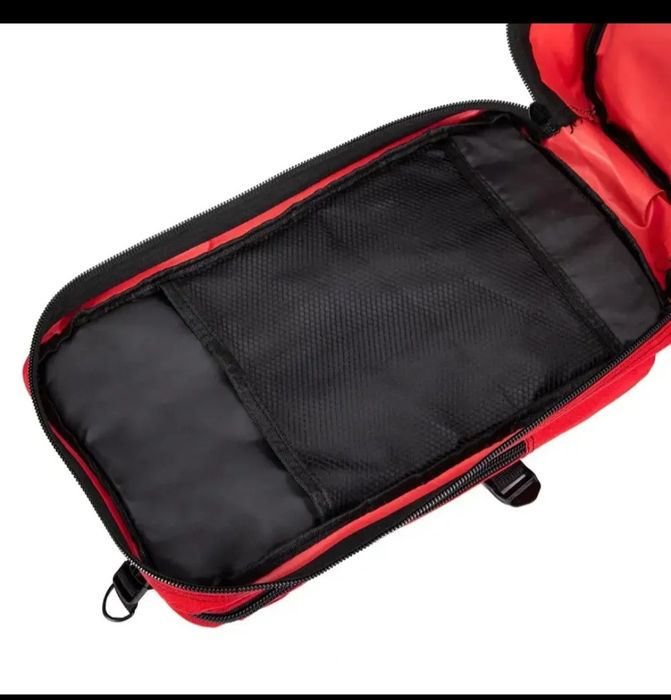 Раница червена нова