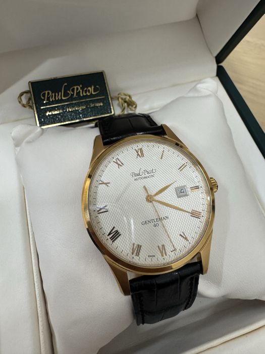 В продаже золотые часы Paul Picot
