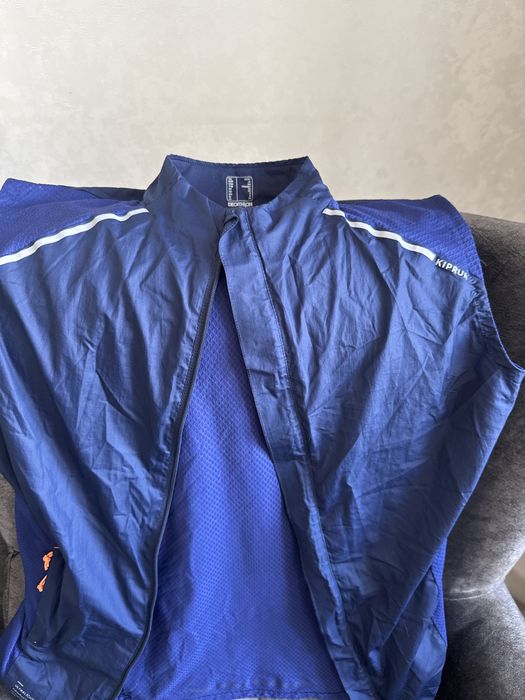 Спортивные одежда