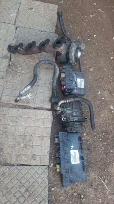 Части от Мерцедес W203