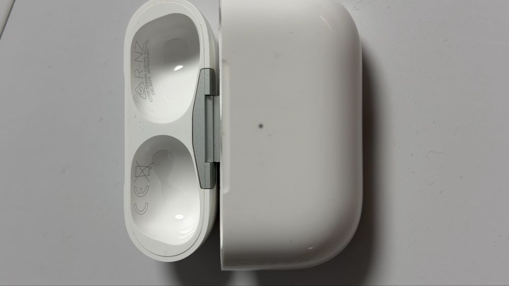 Cască stânga Airpods Pro 2 + case încărcare ( lightning)