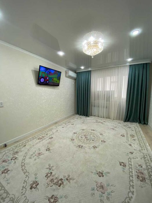 продам 3х комн квартиру район горсуда