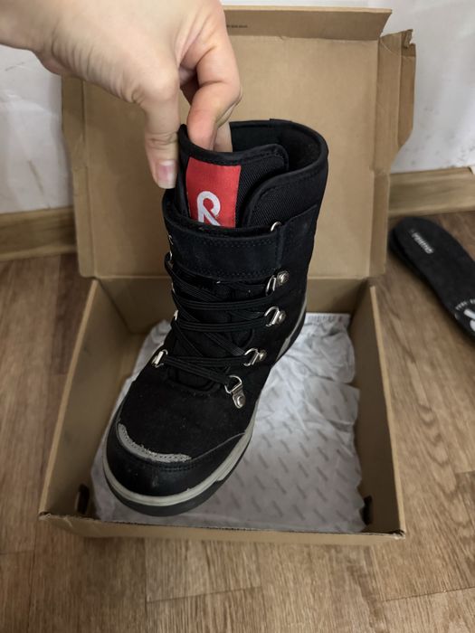 Продам детские сапоги Reima