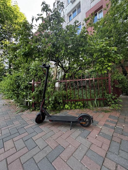 Trotineta electrica Xiaomi Mi Pro 2