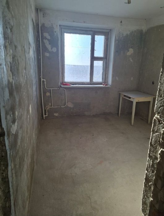 Продам 4х комнатную квартиру