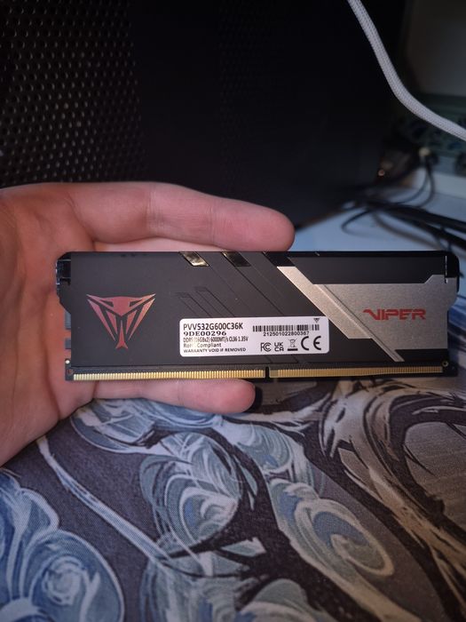 Ram viper venom o placuta 16 gb ddr5 6000mhz