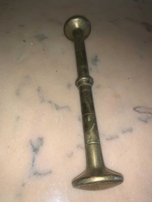 Mojar cu pistil din bronz masiv