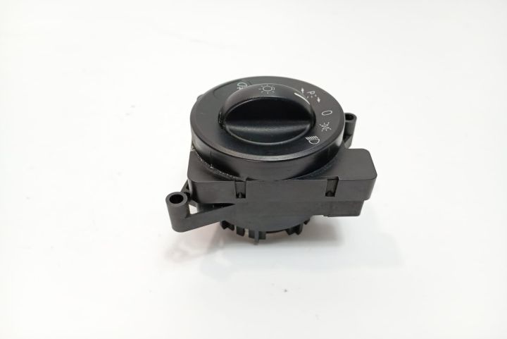 Bloc lumini  9065450504 Mercedes-Benz Sprinter a 2-a generatie 906 se