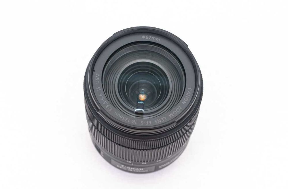 Canon EF-S 18-135 mm f/3.5-5.6 IS NanoUSM - obiectiv zoom
