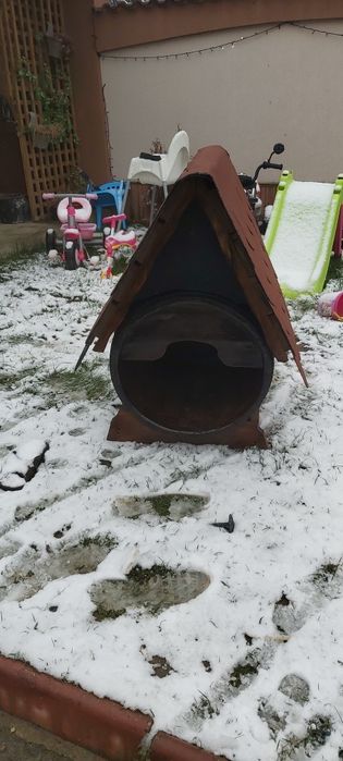 cusca caine lemn ,butoi cusca caine