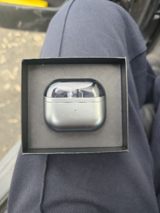 Срочно Galaxy buds 3 pro