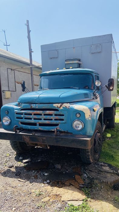 Zil 130 sotiladi