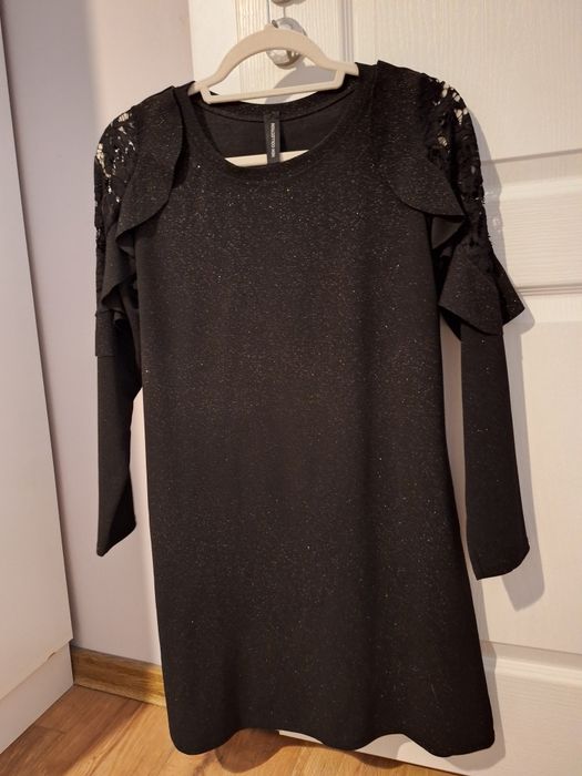 Официална черна рокля