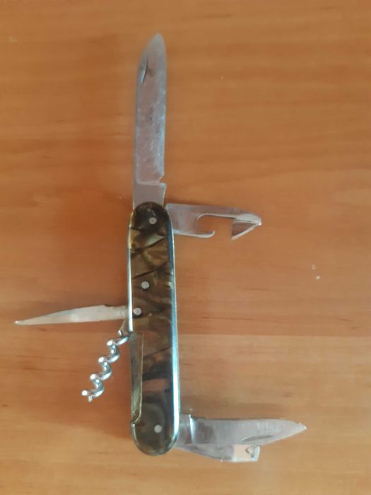 Колекционерски джобни ножчета, Бг производство